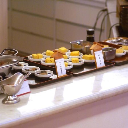 Court Hotel Ніїґата Екстер'єр фото